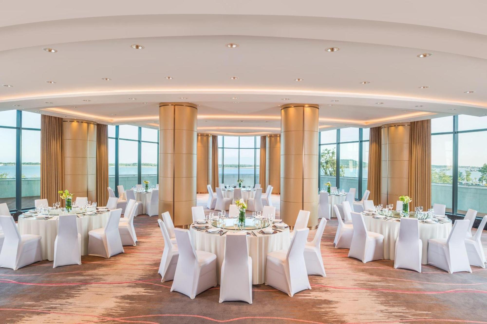 Sheraton Qingdao West Coast Екстериор снимка